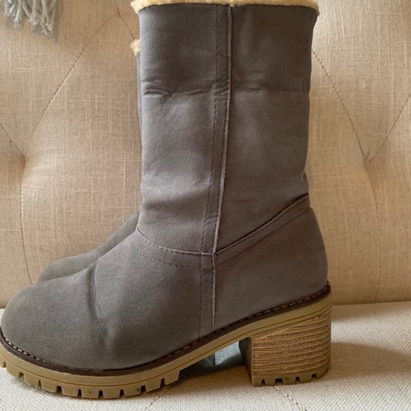 Beautiful boots 👢 - Picture 5 of 5